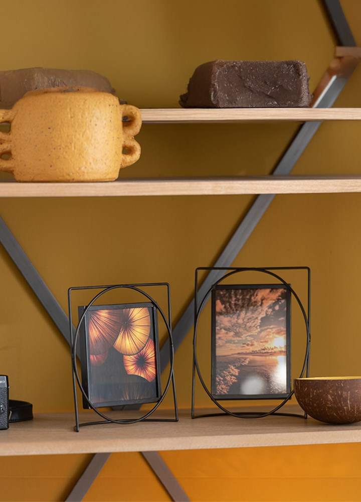 SİYAH METAL FOTOĞRAF ÇERÇEVESİ / M