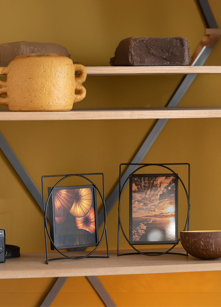 SİYAH METAL FOTOĞRAF ÇERÇEVESİ / S