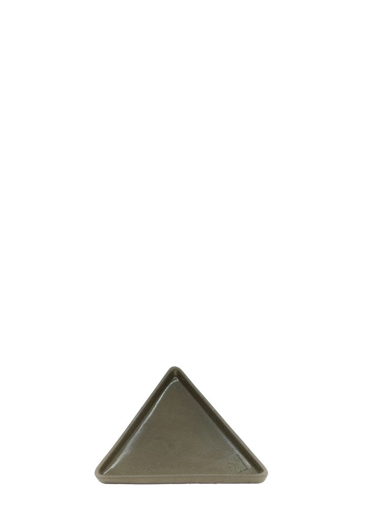 HİÇ ÜÇGEN TABAK / KUMSAL 